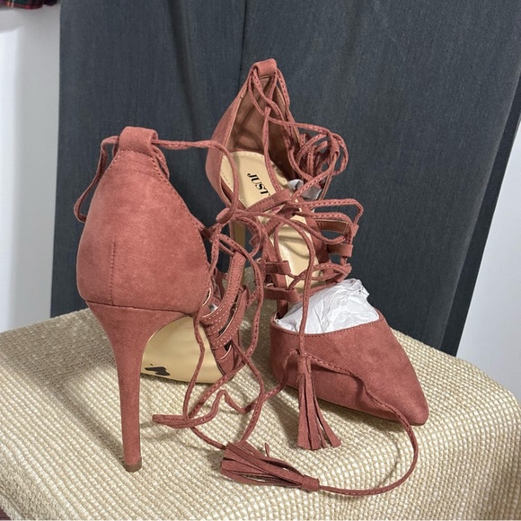 5/$50 Just Fab Strap Tie Pump | Size 8| "Connie" Style | Rosette - Picture 10 of 10